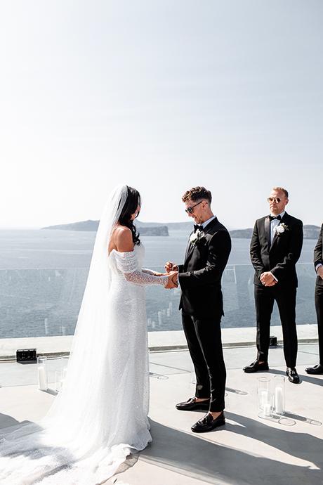 Elegant wedding in Santorini with pretty details  | Hannah & Nick