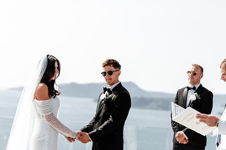 Elegant wedding in Santorini with pretty details  | Hannah & Nick