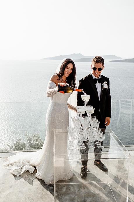 Elegant wedding in Santorini with pretty details  | Hannah & Nick