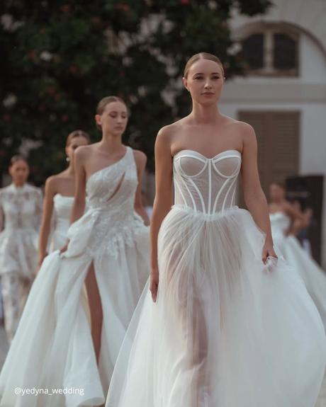 where to buy a wedding dress models at the show of wedding dresses outside