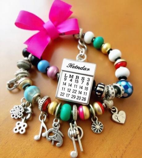 Is an Advent calendar filled with music-lover jewelry bracelets the perfect way to countdown to the holidays?