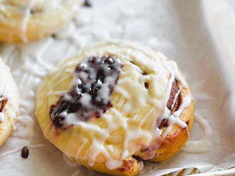 Quick & Easy Cinnamon Roll Danish