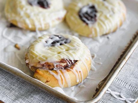 Quick & Easy Cinnamon Roll Danish