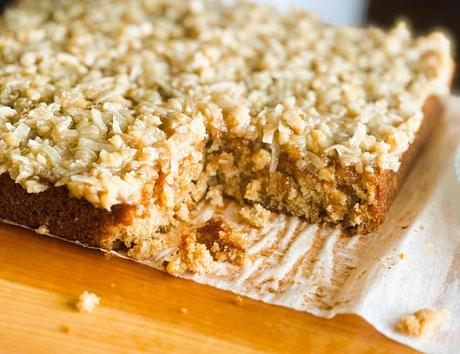 Maple Oatmeal Princess Cake