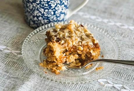 Maple Oatmeal Princess Cake