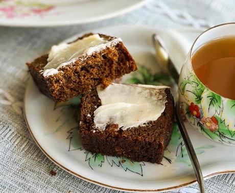 Classic Gingerbread Loaf Cake