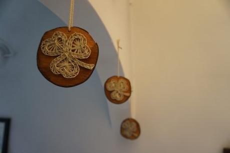 Small string art projects: shamrocks