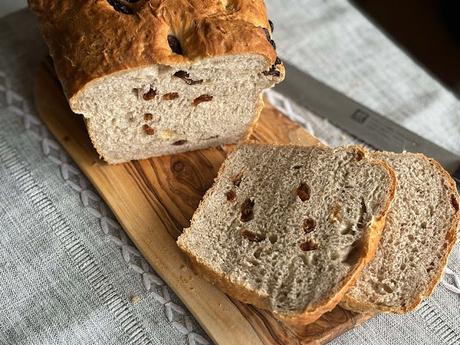 Cinnamon Raisin Batter Bread