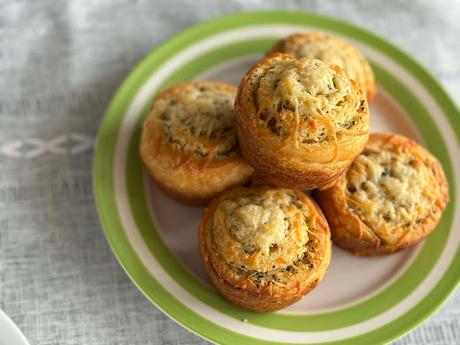 Garlic Roll Cupcakes