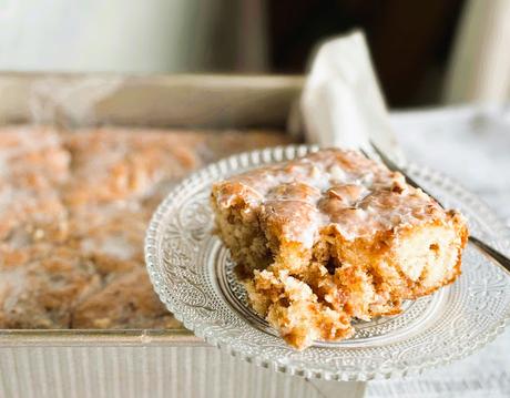 Honey Bun Cake