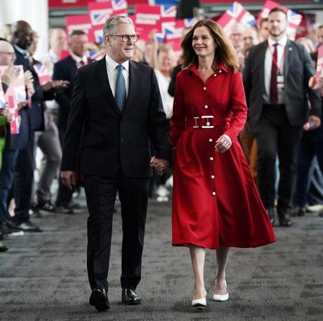 The Cost of Dressing the World’s First Ladies (and Men)