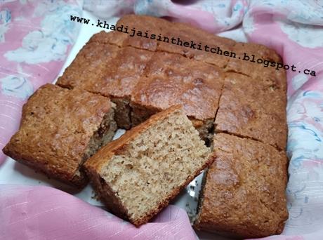 GÂTEAU À LA FARINE DE BLÉ COMPLET, À LA BANANE ET AUX FIGUES SÉCHÉES / WHOLE WHEAT FLOUR DRIED FIGS BANANA CAKE / BIZCOCHO DE HARINA INTEGRAL, HIGOS SECOS Y PLÁTANO / كيك دقيق القمح و الموز و التين المجفف