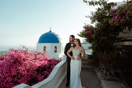 Dreamy elopement in Santorini with roses and peonies  | Angela & Thomas