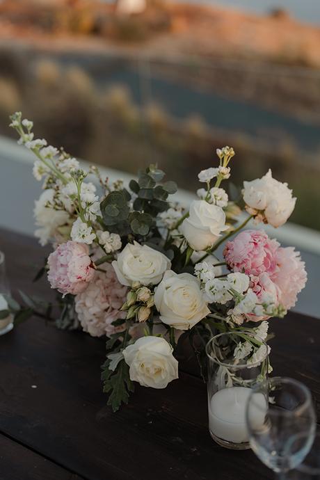 Dreamy elopement in Santorini with roses and peonies  | Angela & Thomas