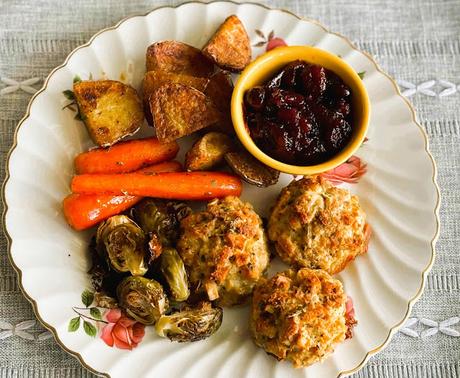 Turkey & Stuffing Meatball Dinner