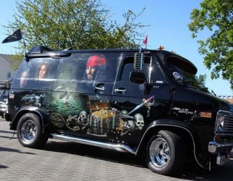 Pirates of the Caribbean Van