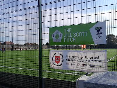 ✔940. Jill Scott Astro Pitch