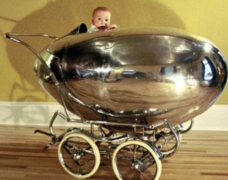 Aluminium baby pram