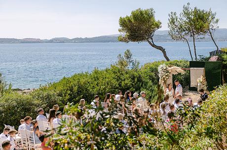 Boho seaside wedding with macrame and pampas grass | Charlotte & Conor