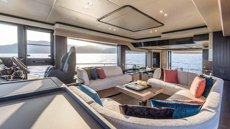 Absolute Navetta 53 interior