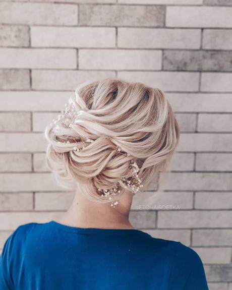 mother of the bride hairstyles textured updo with baby breath etohairdetka