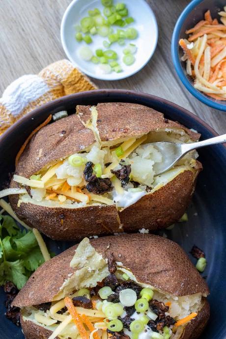 Vegan Loaded Baked Potato