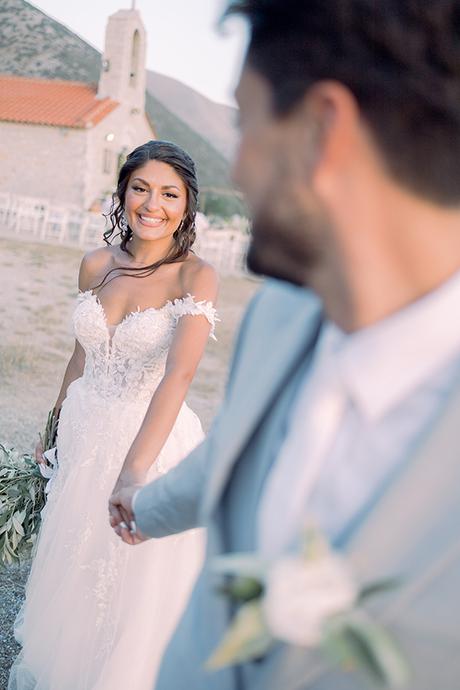 A romantic wedding with rustic charm | Maria & Petro