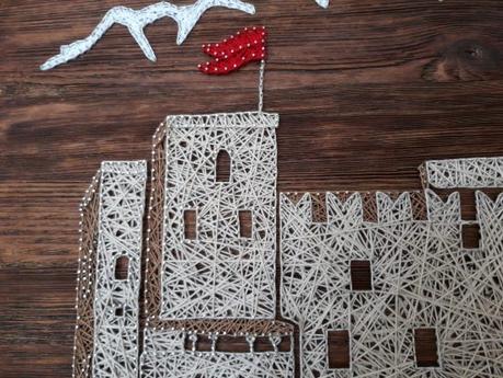 String art landscape: the castle of Zavattarello