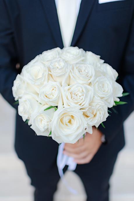 Chic autumn wedding with gorgeous white florals | Christina & Nikos