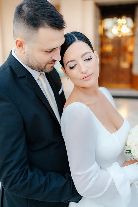 Chic autumn wedding with gorgeous white florals | Christina & Nikos