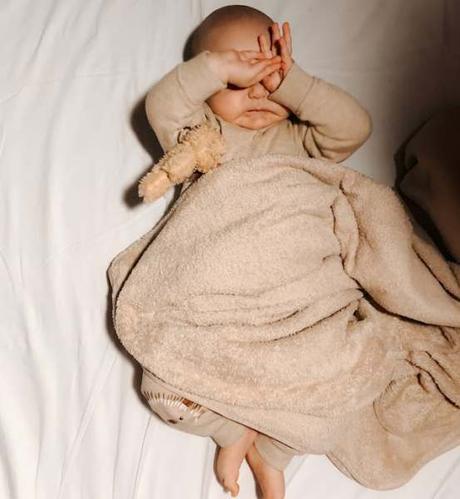 It is frustrating when your good li'l sleeper goes on a sleep strike! Baby Sleep Regression is a normal part of development - here's how to handle it.