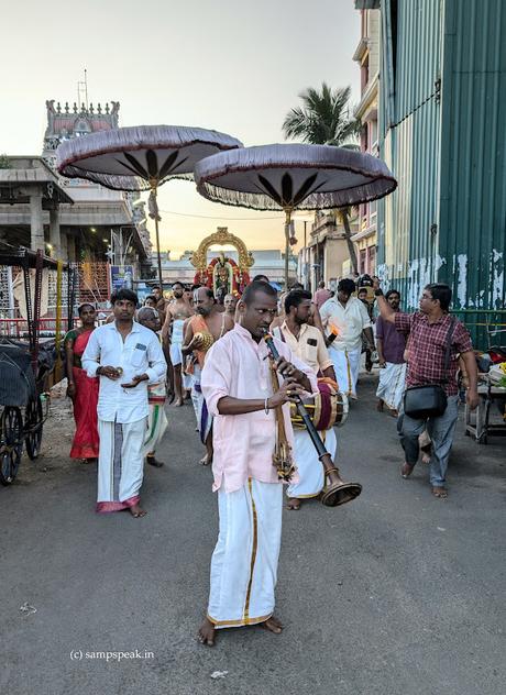 Sound of Nadaswaram ~ nagumOmu ganalEni nAjAli telisi