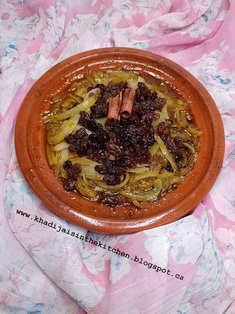 TAJINE DE BŒUF AUX OIGNONS ET AUX RAISINS SECS / BEEF TAGINE WITH ONIONS AND RAISINS / TAJÍN DE TERNERA CON CEBOLLA Y PASAS / طاجين اللحم البقري و البصل و الزبيب