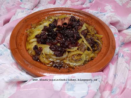 TAJINE DE BŒUF AUX OIGNONS ET AUX RAISINS SECS / BEEF TAGINE WITH ONIONS AND RAISINS / TAJÍN DE TERNERA CON CEBOLLA Y PASAS / طاجين اللحم البقري و البصل و الزبيب