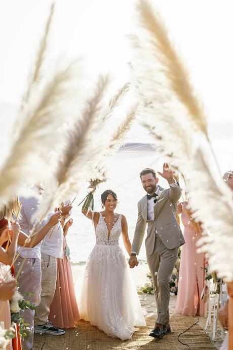 Gorgeous summer wedding in Naxos with a bohemian vibe | Lorraine & Eric