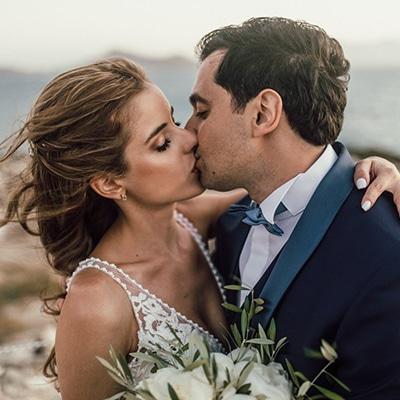 Gorgeous summer wedding in Naxos with a bohemian vibe | Lorraine & Eric