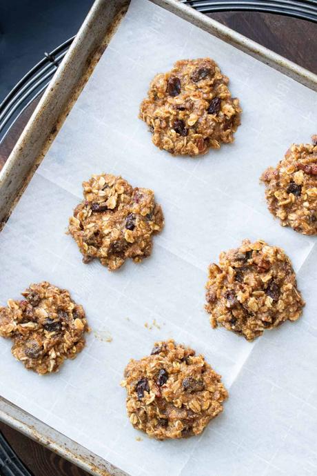 Vegan Gluten Free Oatmeal Raisin Cookies