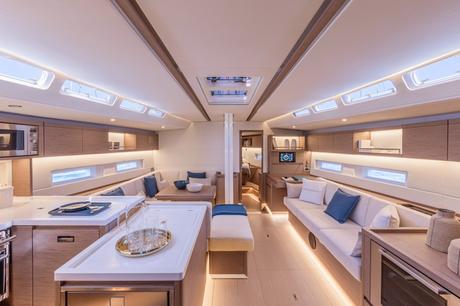 grand soleil 52 performance-interior