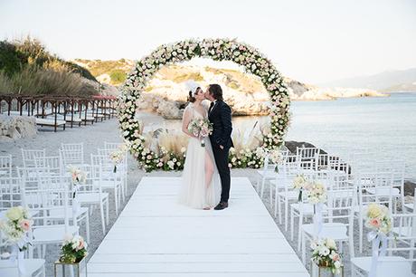 Intimate summer wedding with luxurious blooms | Jacqueline & Kosmas