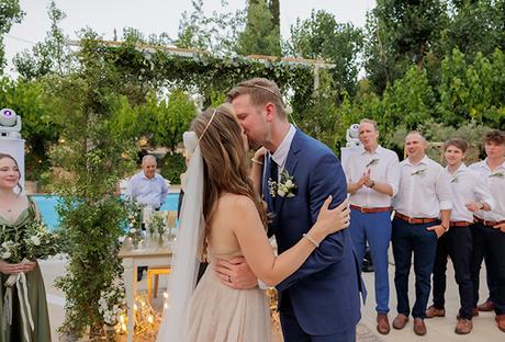 Timeless destination wedding in Ancient Olympia