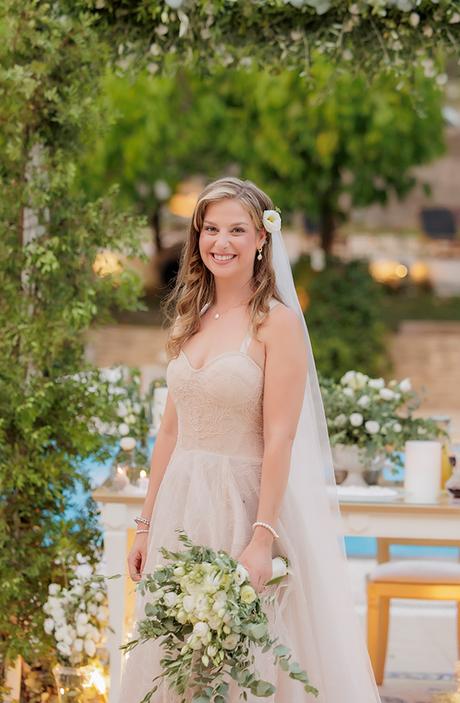 Timeless destination wedding in Ancient Olympia