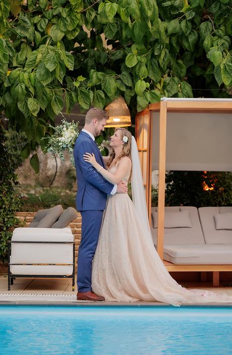 Timeless destination wedding in Ancient Olympia