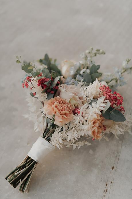 Vintage wedding with soft pastel blooms | Tatiana & Pavlos