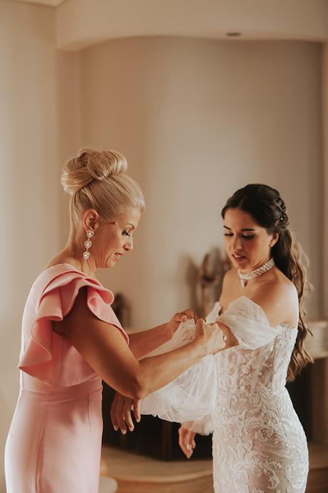 Vintage wedding with soft pastel blooms | Tatiana & Pavlos