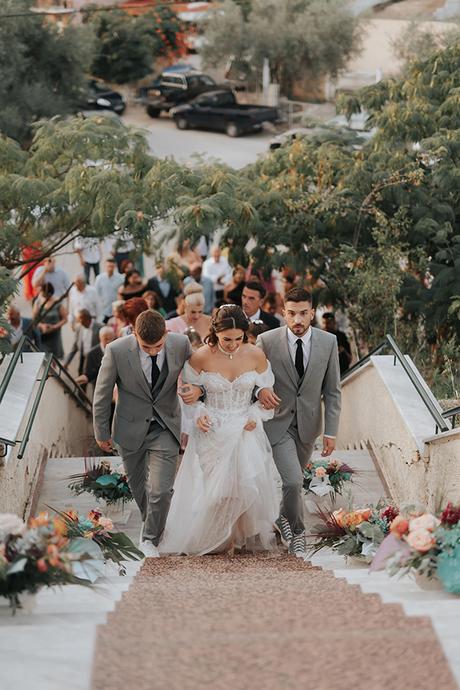 Vintage wedding with soft pastel blooms | Tatiana & Pavlos