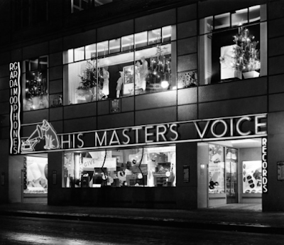 HMV, Oxford Street – Art Deco, glass bricks, Vitrolite and curved glass