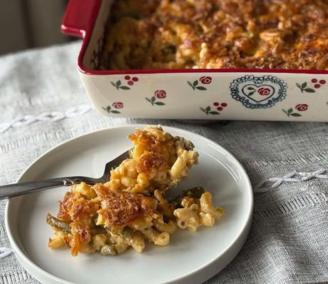 Cozy Green Bean Mac & Cheese Casserole