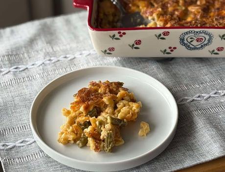 Cozy Green Bean Mac & Cheese Casserole