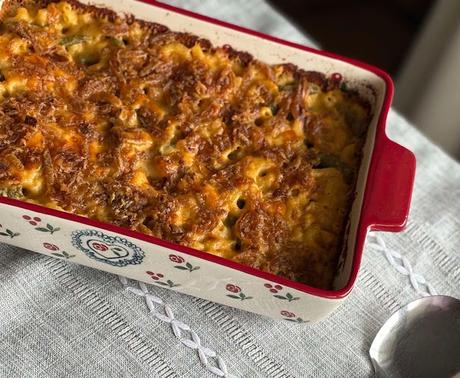 Cozy Green Bean Mac & Cheese Casserole