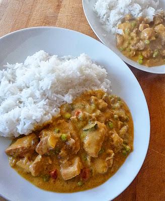 Slow cooker creamy chicken curry